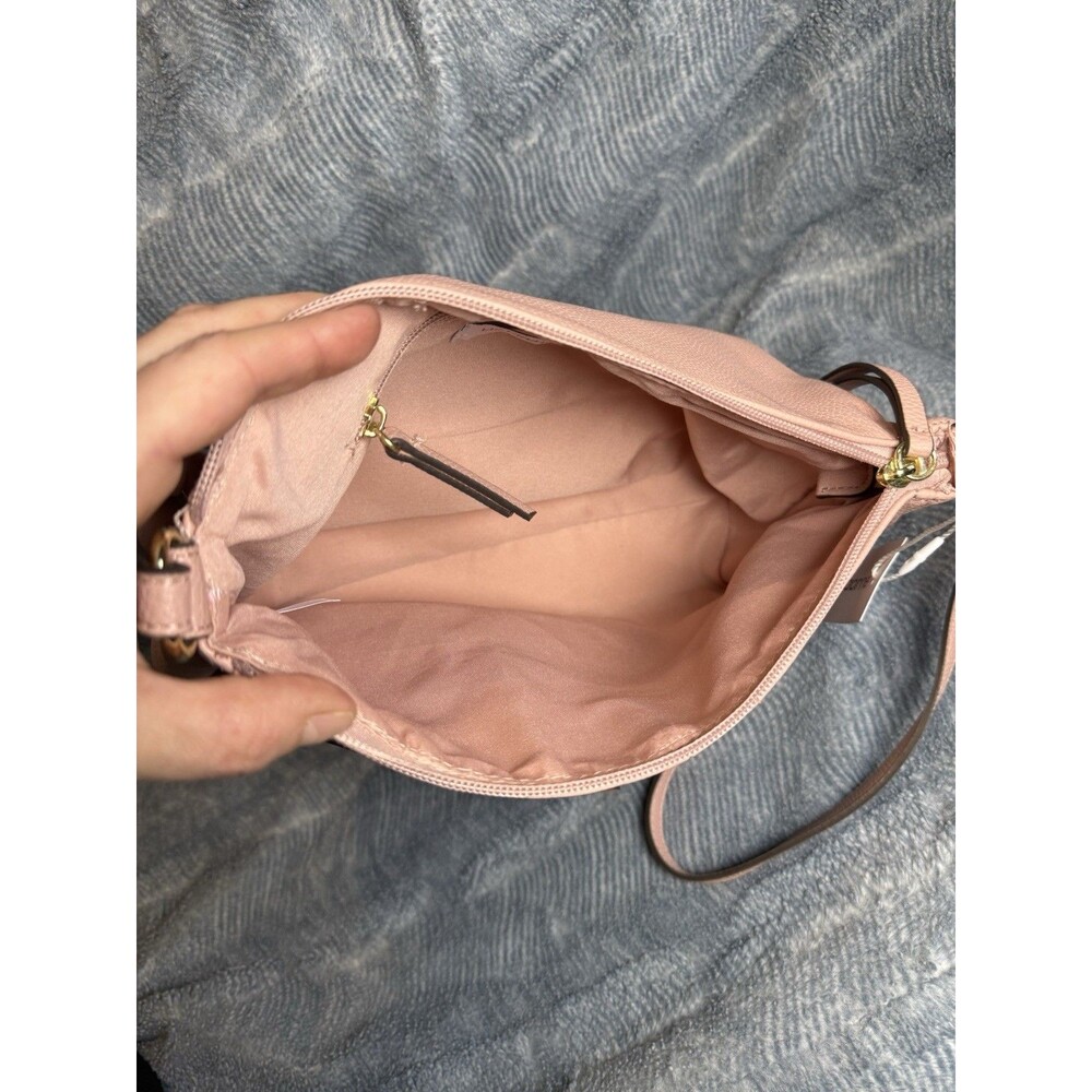 Liz Claiborne Pink Crossbody Purse - New With Tags - Front Zip Pocket - Picture 4 of 6